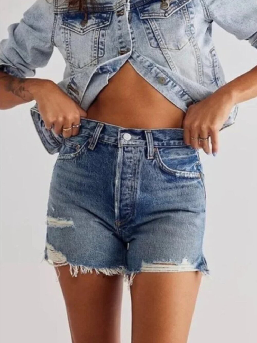 NWOT Agolde Dee Short in Turmoil Organic Size 32